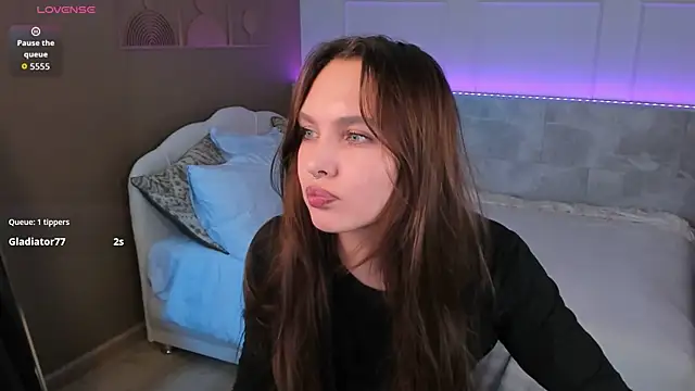 ChloeSunny webcam