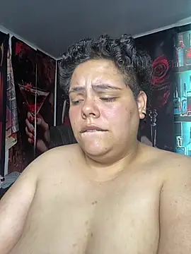 Hailey_Curvy webcam