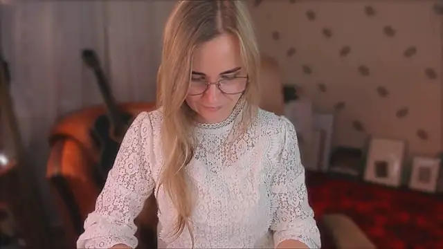 MiaSparkes webcam
