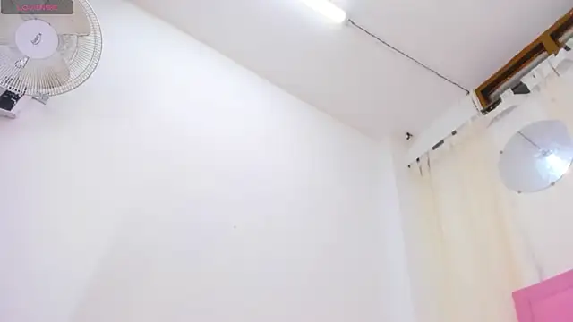 Michellcockxxx webcam