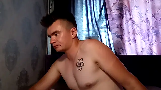Adrian_gray_ webcam