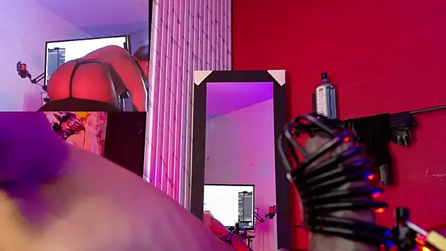MistressSlut1 webcam