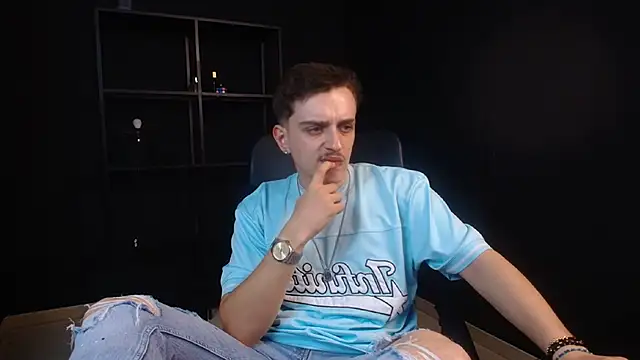 FelixStarkk live cam on StripChat