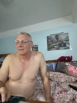 _lady_red_ webcam
