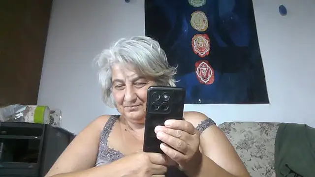 ExquisiteMature webcam