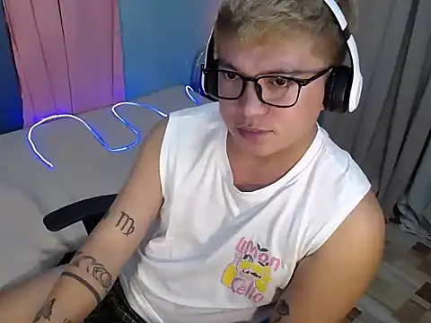 Fuckboii_intown webcam