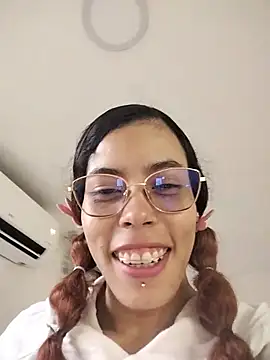 Pamelamiler__ webcam