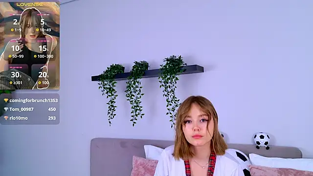 ElaraVance webcam