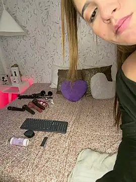 Brenda_Brm webcam