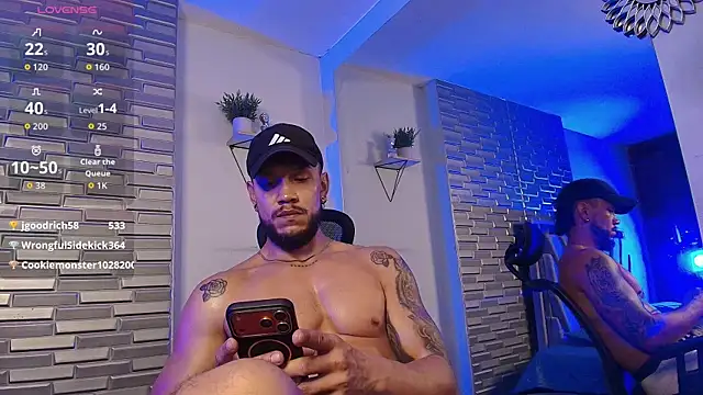 ARON_TAYLER01 webcam