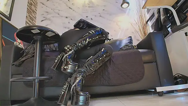 Sophie_LittleS webcam