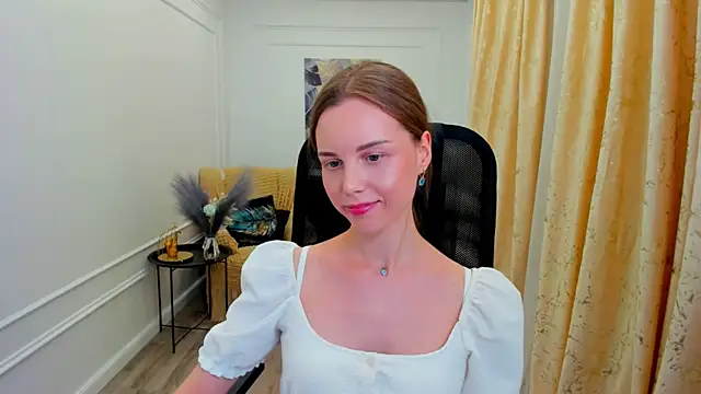 MileyWings webcam