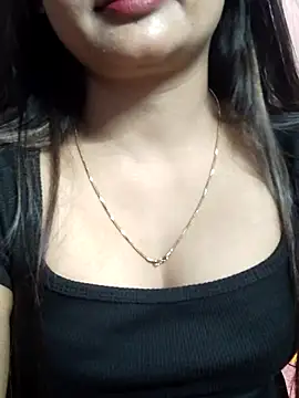 Wild-janvi webcam