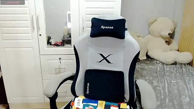 NastyMistressHUGEx webcam