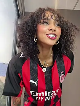 LizStorm_ webcam