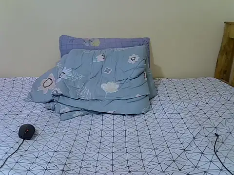 Darkchocolatequeen webcam