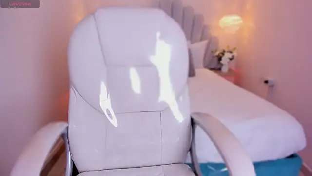 Jade_Natasha30 webcam