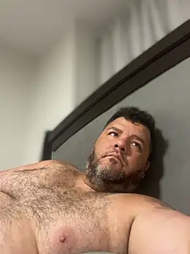 HotDominicanCum webcam