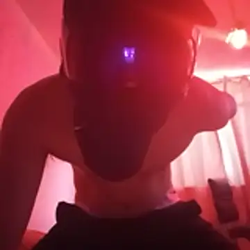 LatinUncutThick live cam on StripChat