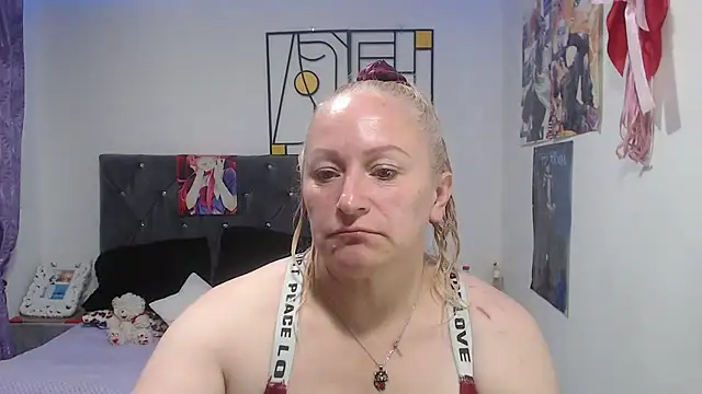 emperabigbootybigass webcam