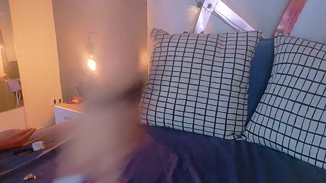 MyApril__ webcam