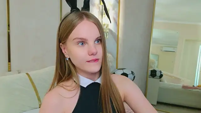 Lili_Lohan webcam