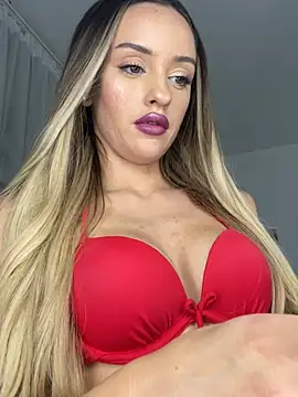 KatieCutieXooo webcam
