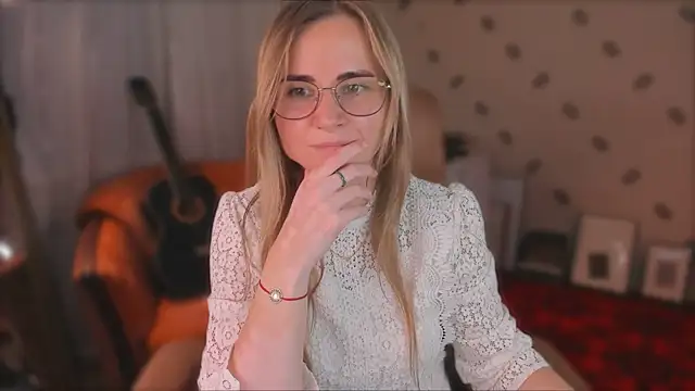 MiaSparkes webcam