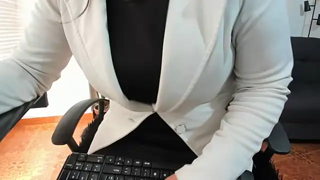 katherine_blair Live Web Cam Show