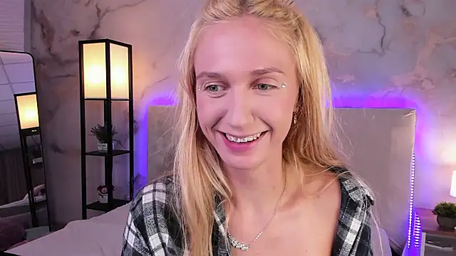 SerenaCrystall webcam