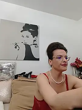 rebeccanoble - RebeccaNoble's free webcam - UK Sex Cams