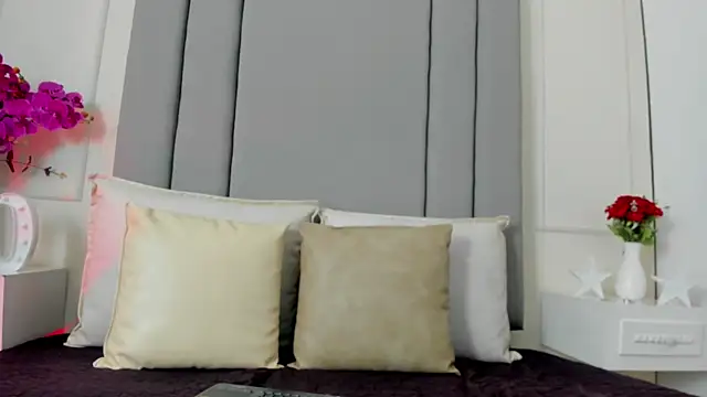 CannelaSmith webcam