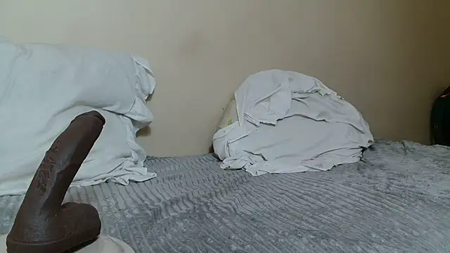 KinkyJXxX webcam