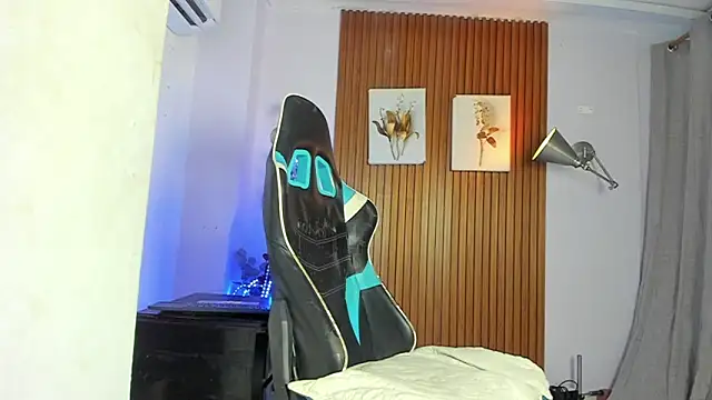 kael_noir webcam