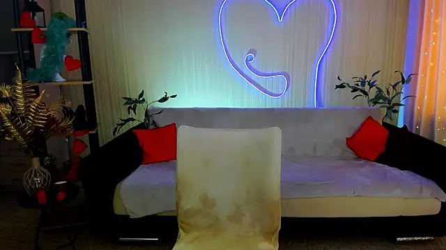AlluringLookk webcam