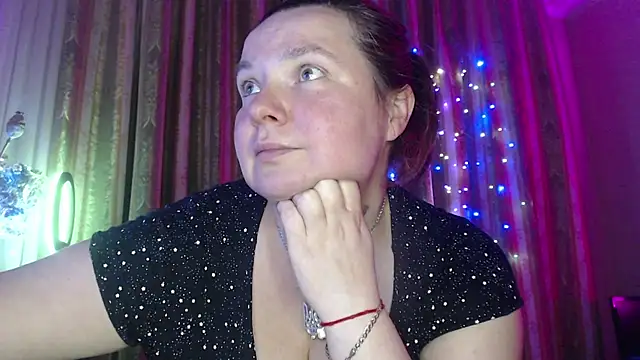 amorelara webcam