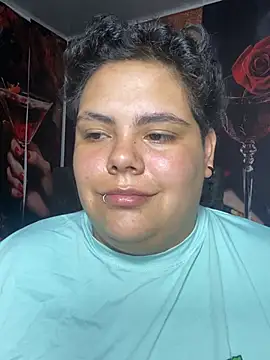 Hailey_Curvy webcam