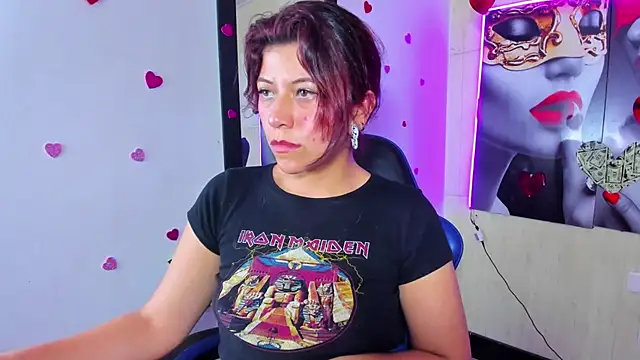 Raven_Rouge_ webcam