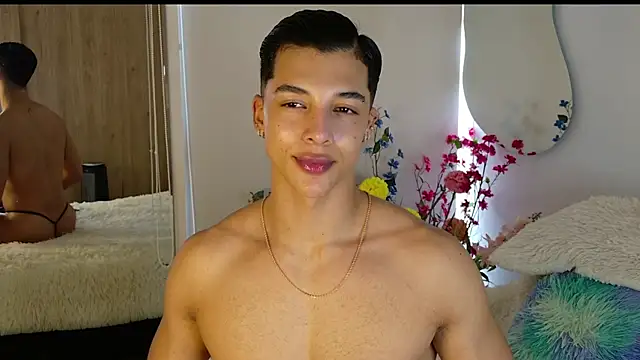 Troye_Williams webcam