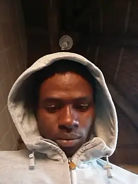 younggblackkCOCK19 webcam