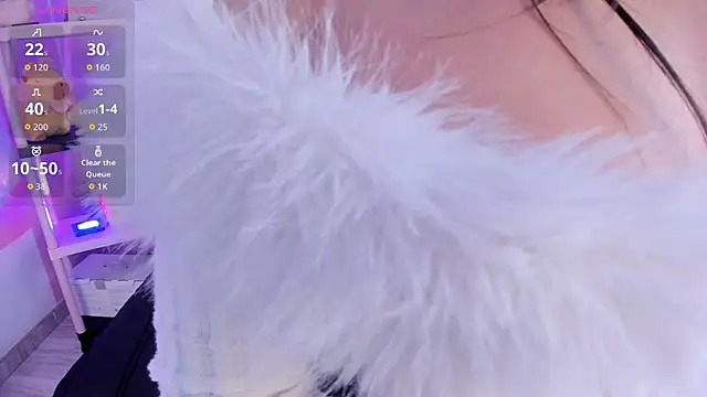 Emily_Roussee webcam