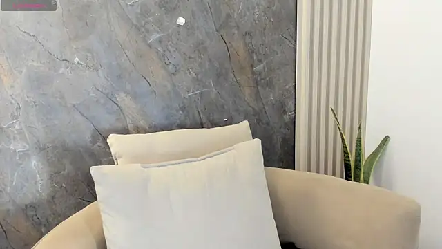 alina_sauvage webcam