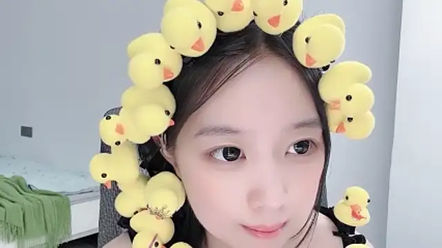Yoyo33355 webcam