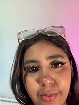 LunaRose18 webcam
