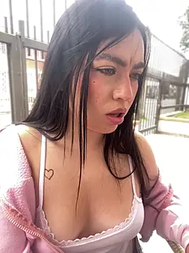 IvyRoose_Pink webcam