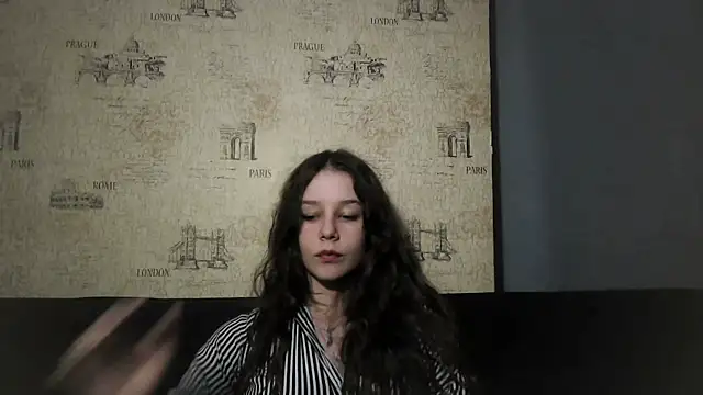 ElinoreHuxman Live Web Cam Show