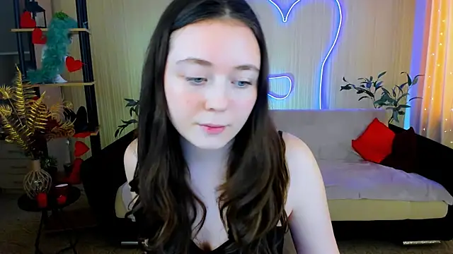 AlluringLookk webcam