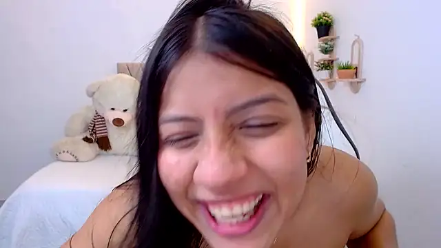 zara_cute webcam