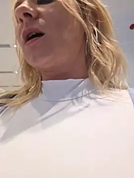 KaylinJan live cam on StripChat