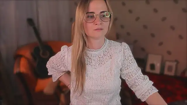 MiaSparkes webcam